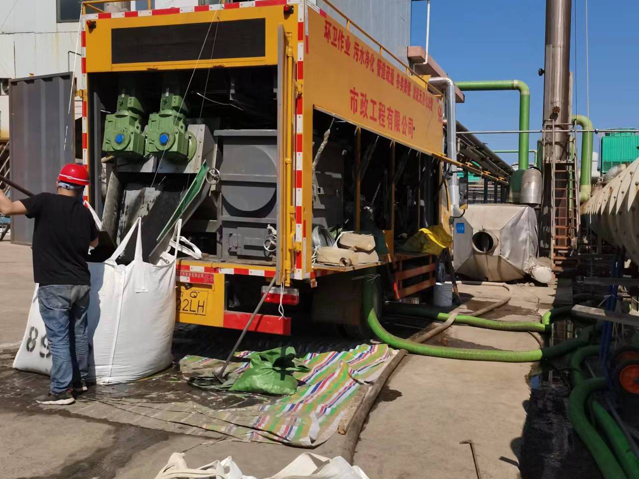 利津淤泥压干处理